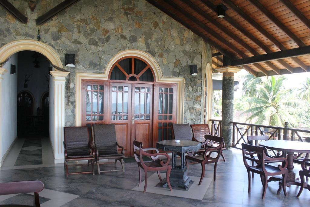 Warahena Beach Hotel Bentota Esterno foto