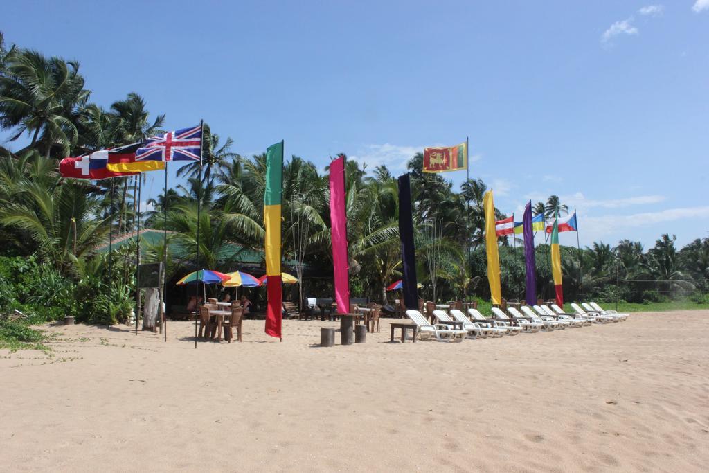 Warahena Beach Hotel Bentota Esterno foto