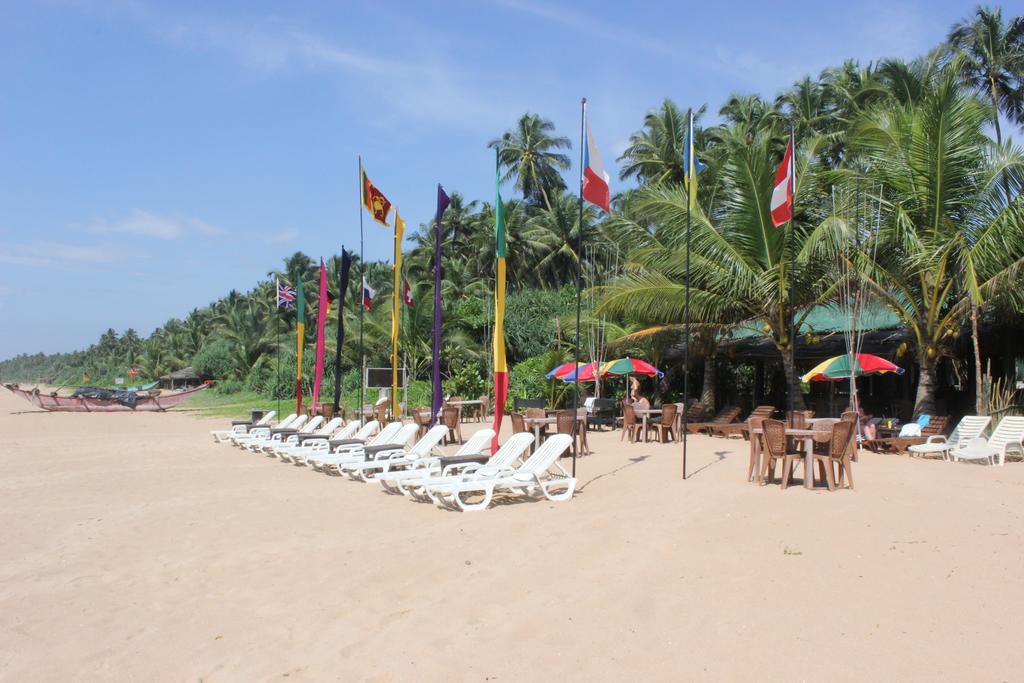 Warahena Beach Hotel Bentota Esterno foto